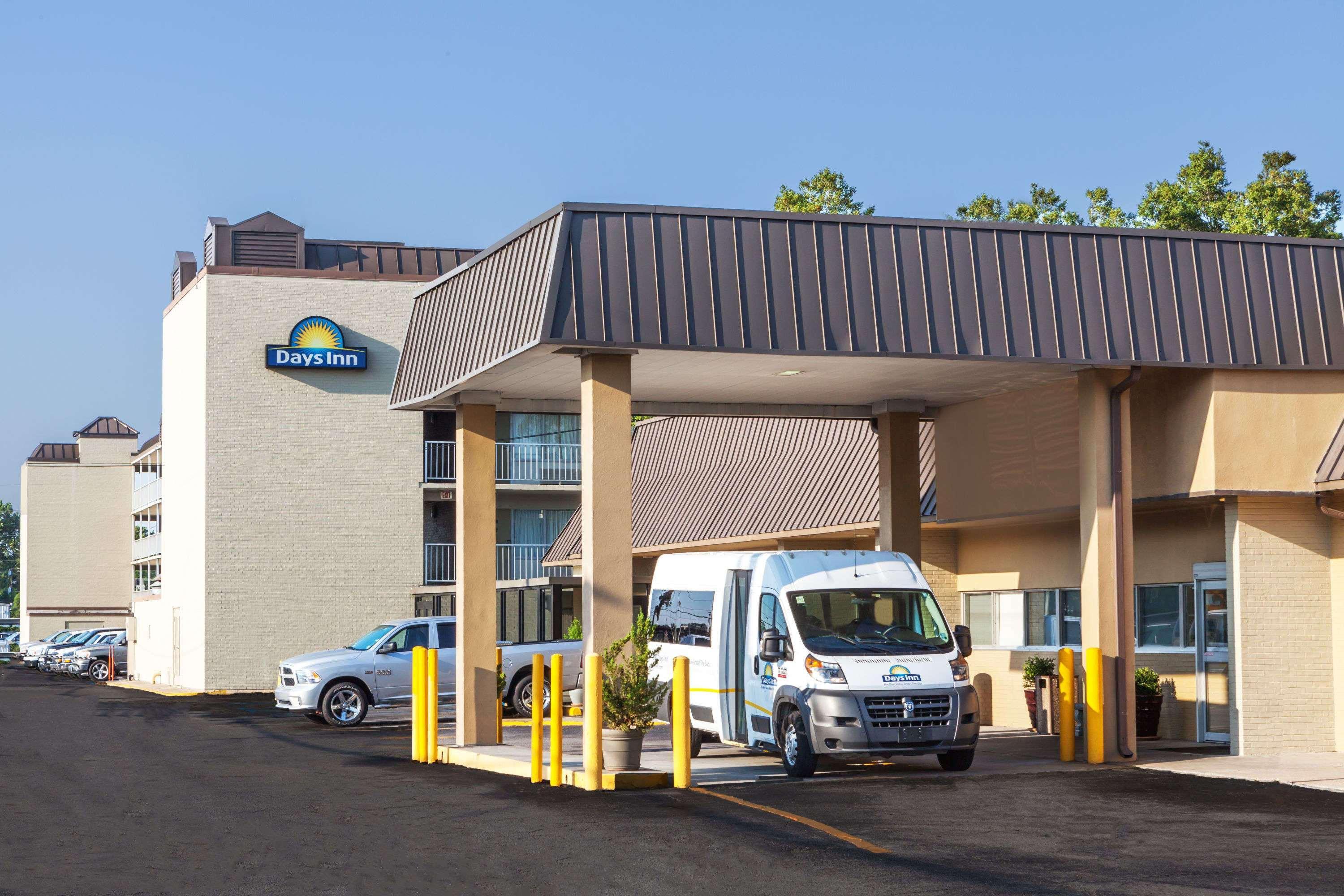 Days Inn By Wyndham Kenner/New Orleans Airport South Exterior photo